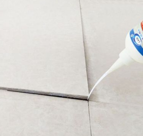 茄子河瓷砖空鼓维修公司分享卫生间瓷砖脱落的原因可能有以下几点
